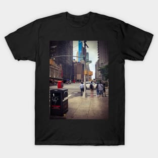 Tourists, Manhattan, New York City T-Shirt